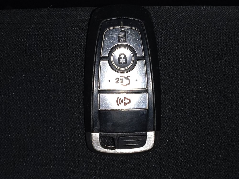 Used 2019 Ford Fusion SE FWD image 32