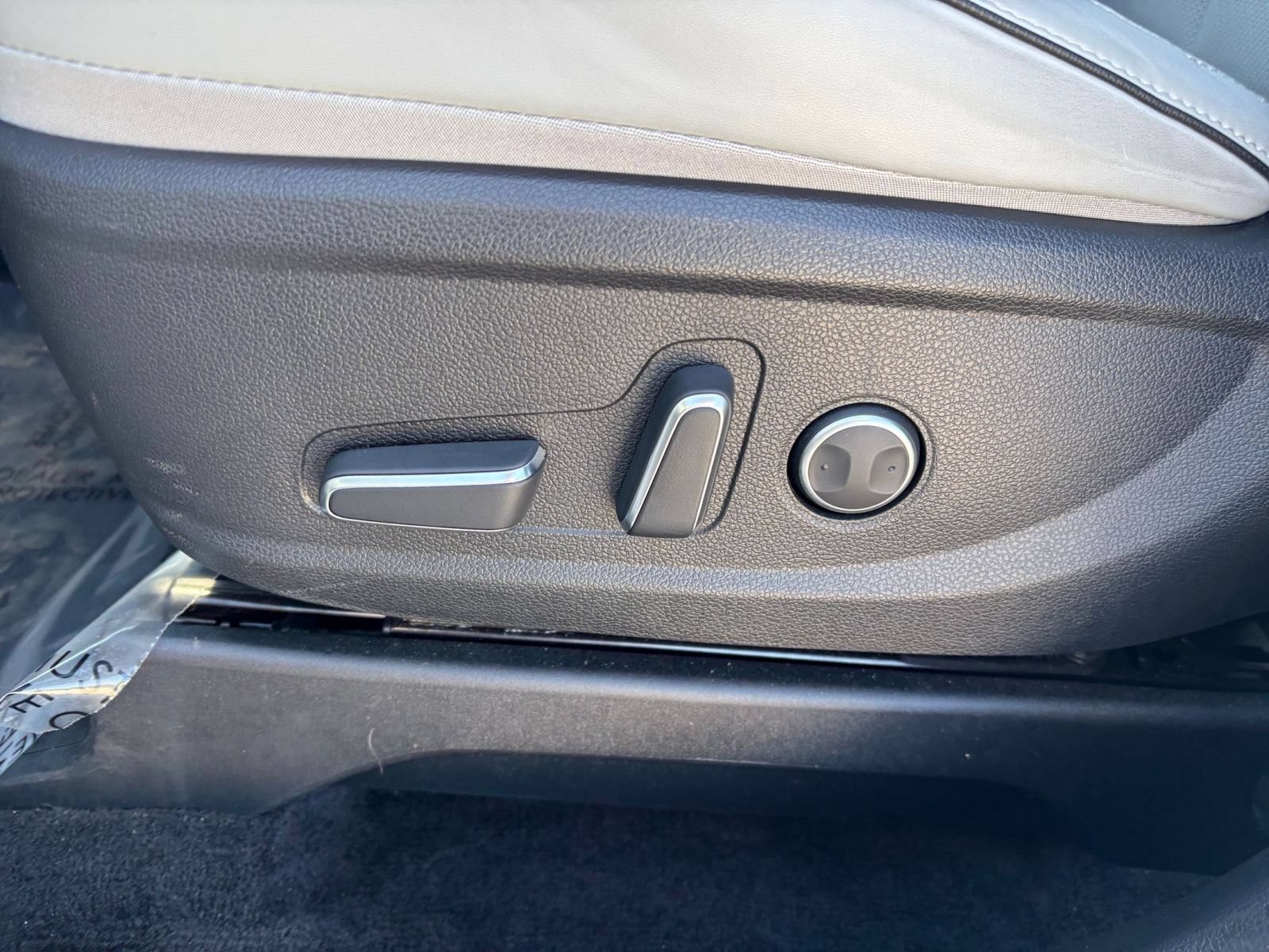 Used 2025 Hyundai Palisade SEL FWD image 23