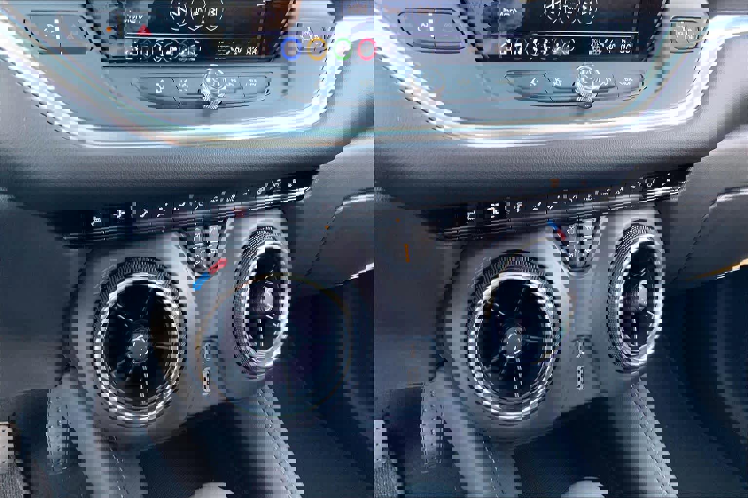 Used 2022 Chevrolet Blazer LT image 32