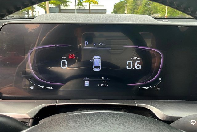 Certified 2023 Kia Telluride S w/ S Sunroof Package AWD/4WD image 13