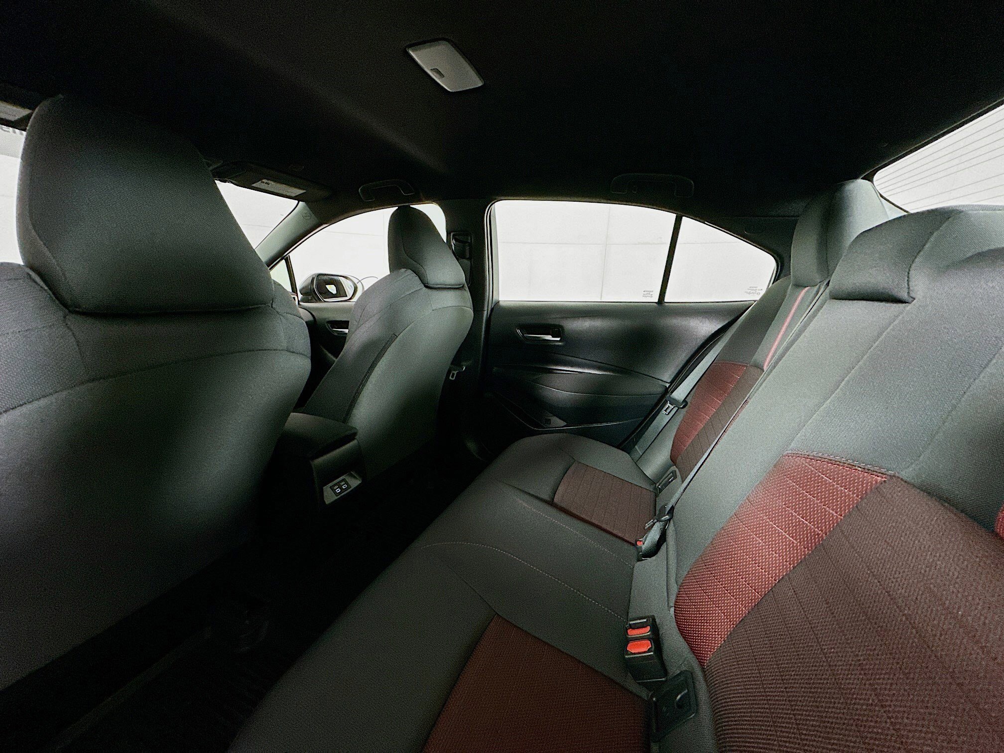 Used 2026 Toyota Corolla SE image 23