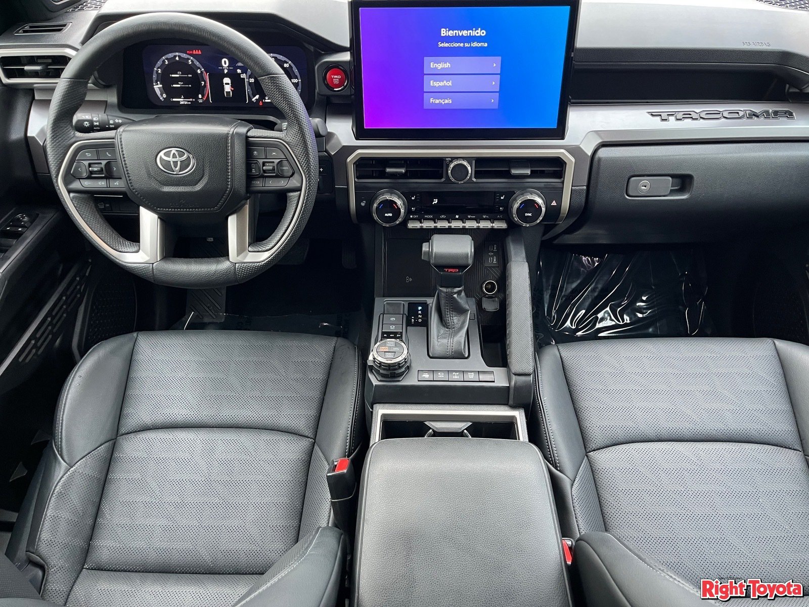 Used 2024 Toyota Tacoma TRD Off-Road w/ TRD Off Road Premium Package AWD/4WD image 15