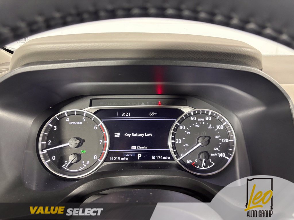 Used 2010 Chevrolet Avalanche LT w/ Luxury Package AWD/4WD image 8