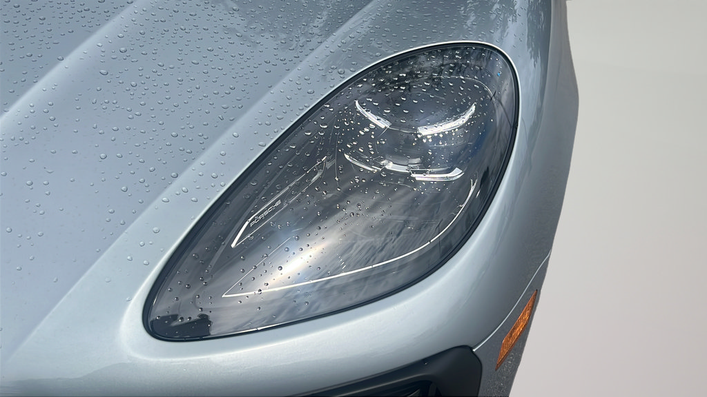 Certified 2025 Porsche Macan S AWD/4WD image 11