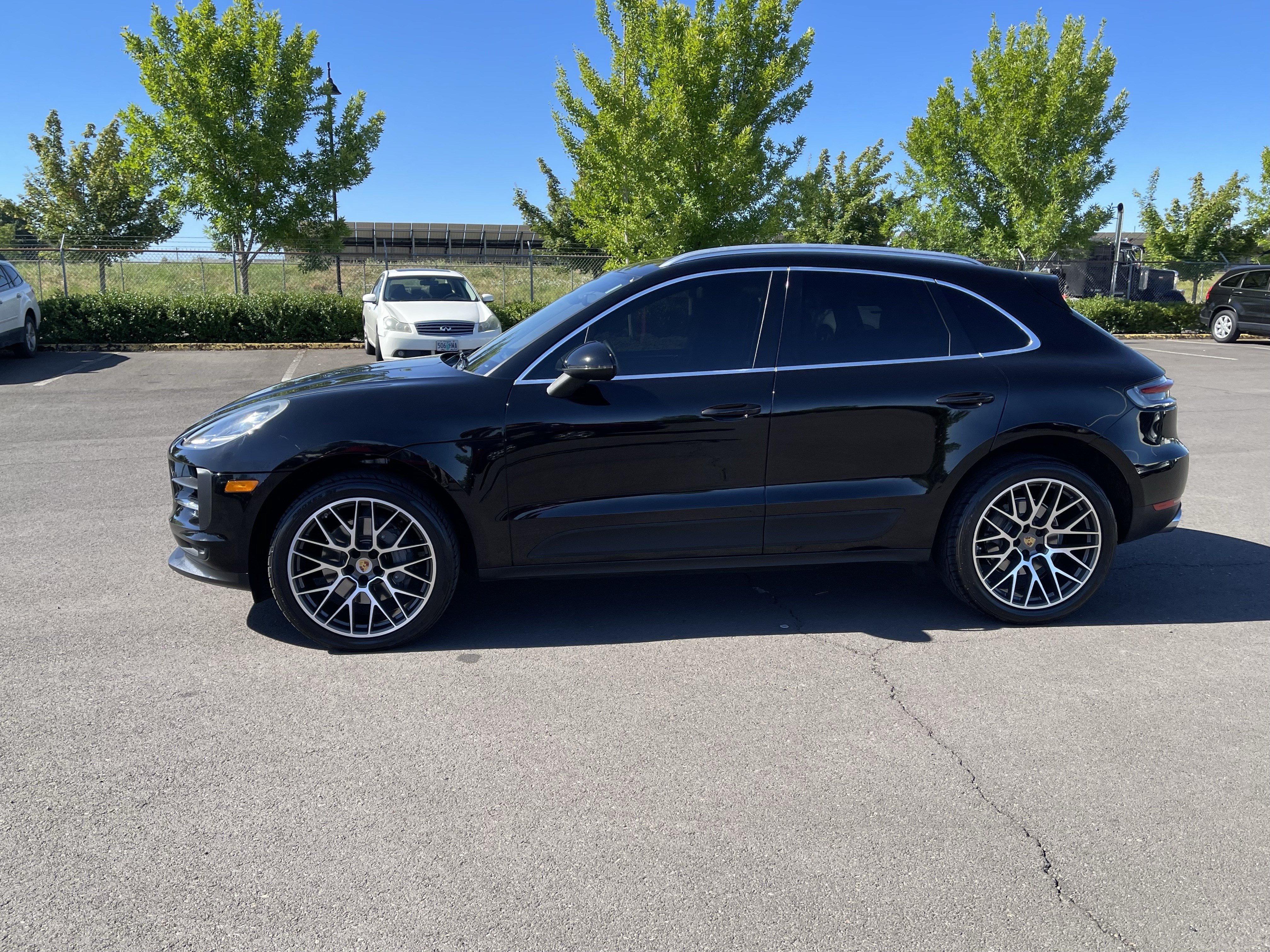 Used 2019 Porsche Macan S AWD/4WD image 2