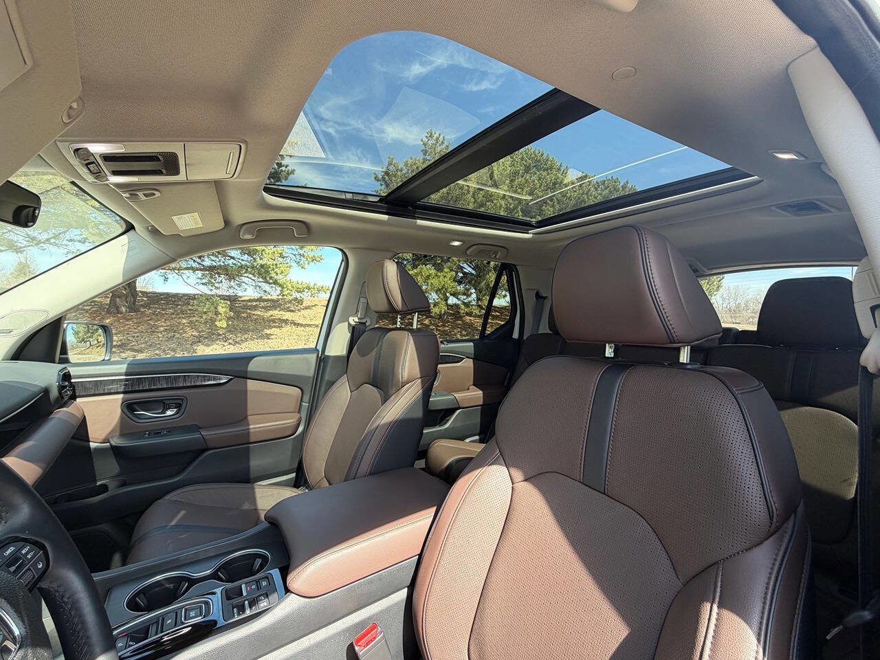 Used 2023 Honda Pilot Elite image 15