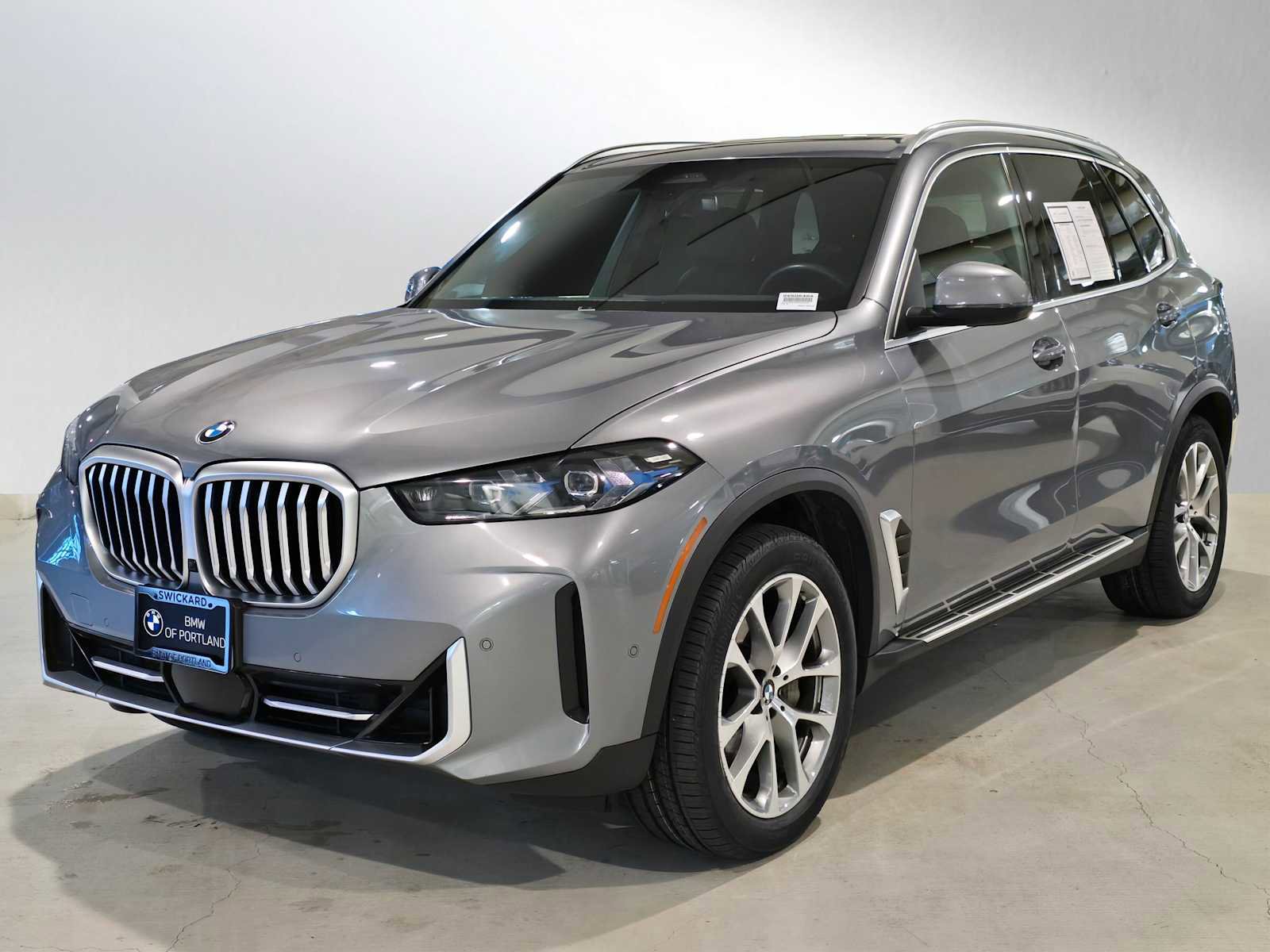 Used 2024 BMW X5 xDrive40i w/ Premium Package image 7