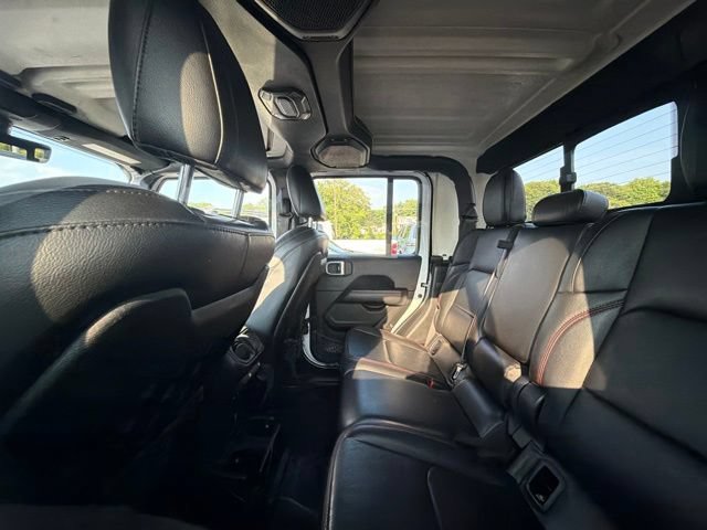 Used 2022 Jeep Gladiator Rubicon w/ LED Lighting Group AWD/4WD image 16