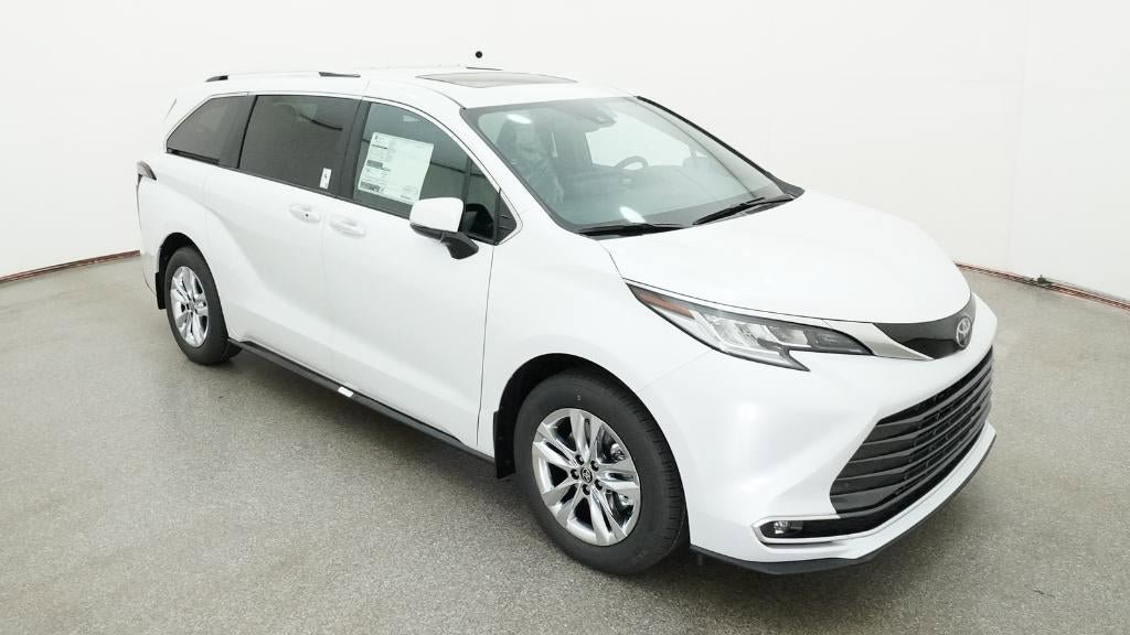New 2026 Toyota Sienna Limited FWD image 13