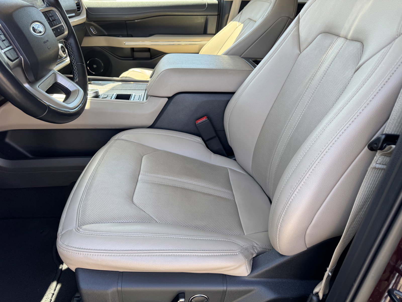 Used 2024 Ford Expedition Max Limited RWD image 17
