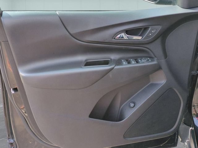 Used 2020 Chevrolet Equinox LT w/ Driver Convenience Package FWD image 13