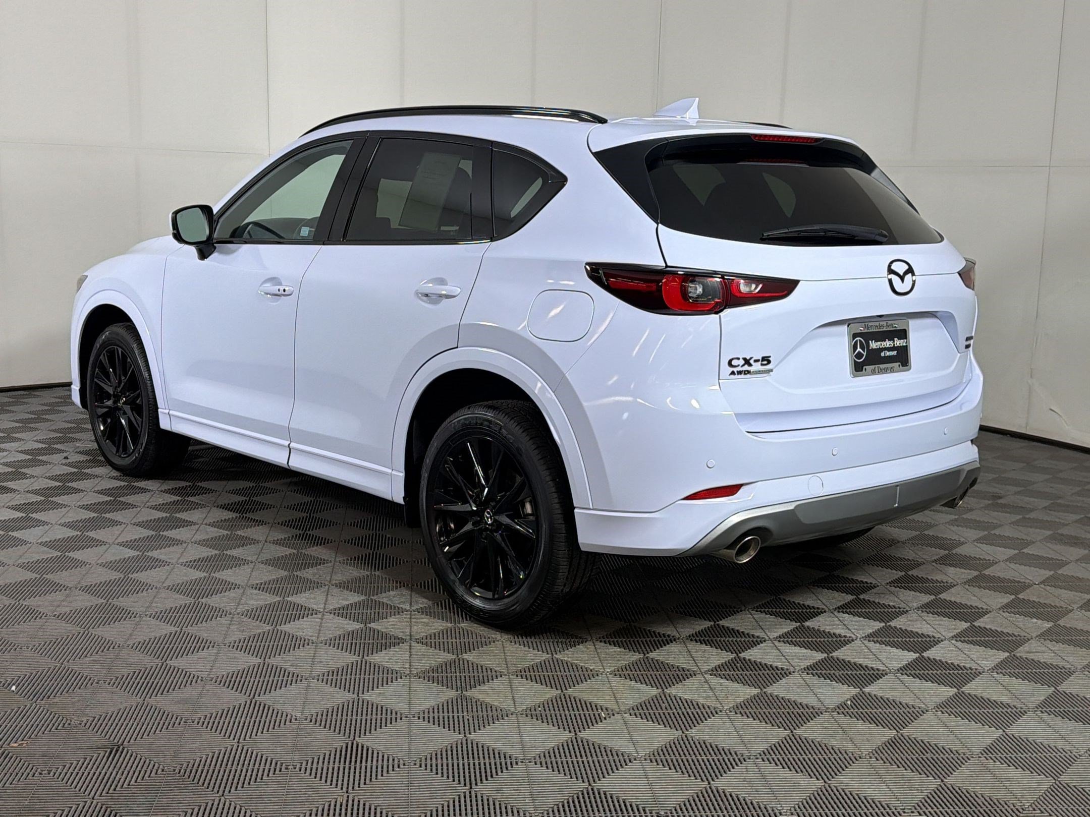 Used 2025 MAZDA CX-5 Signature AWD/4WD image 3