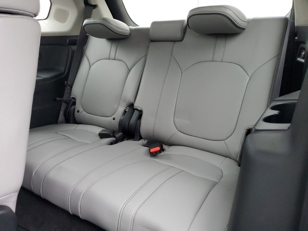 Certified 2024 Honda Pilot Elite image 38