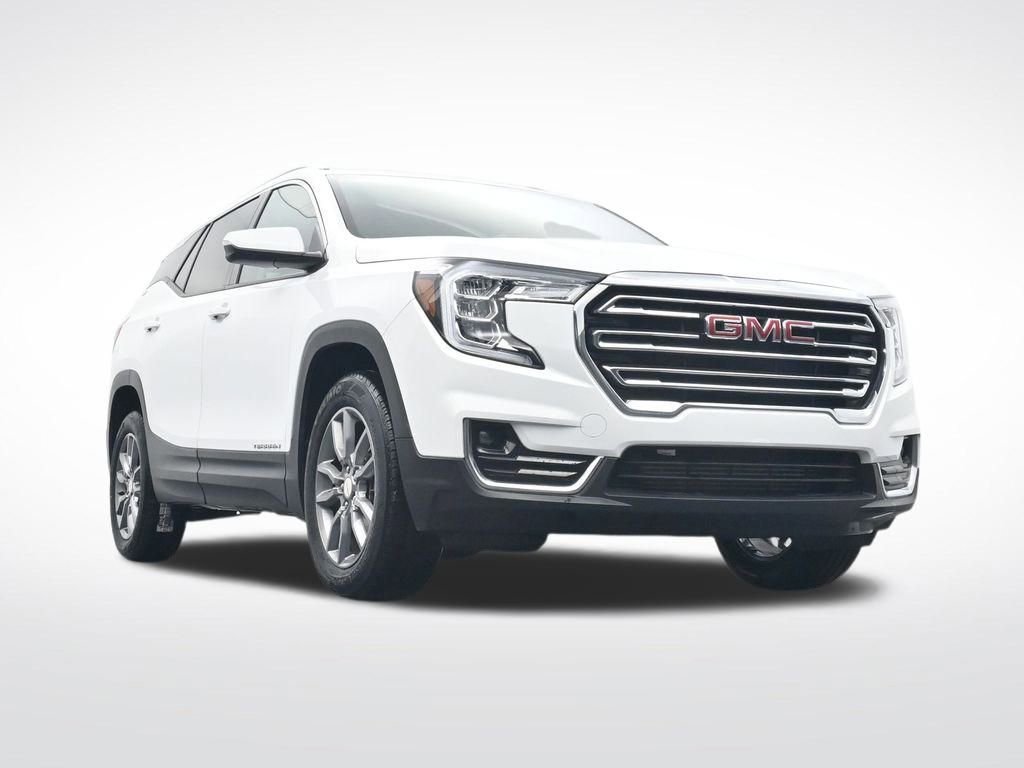 Used 2024 GMC Terrain SLT image 32