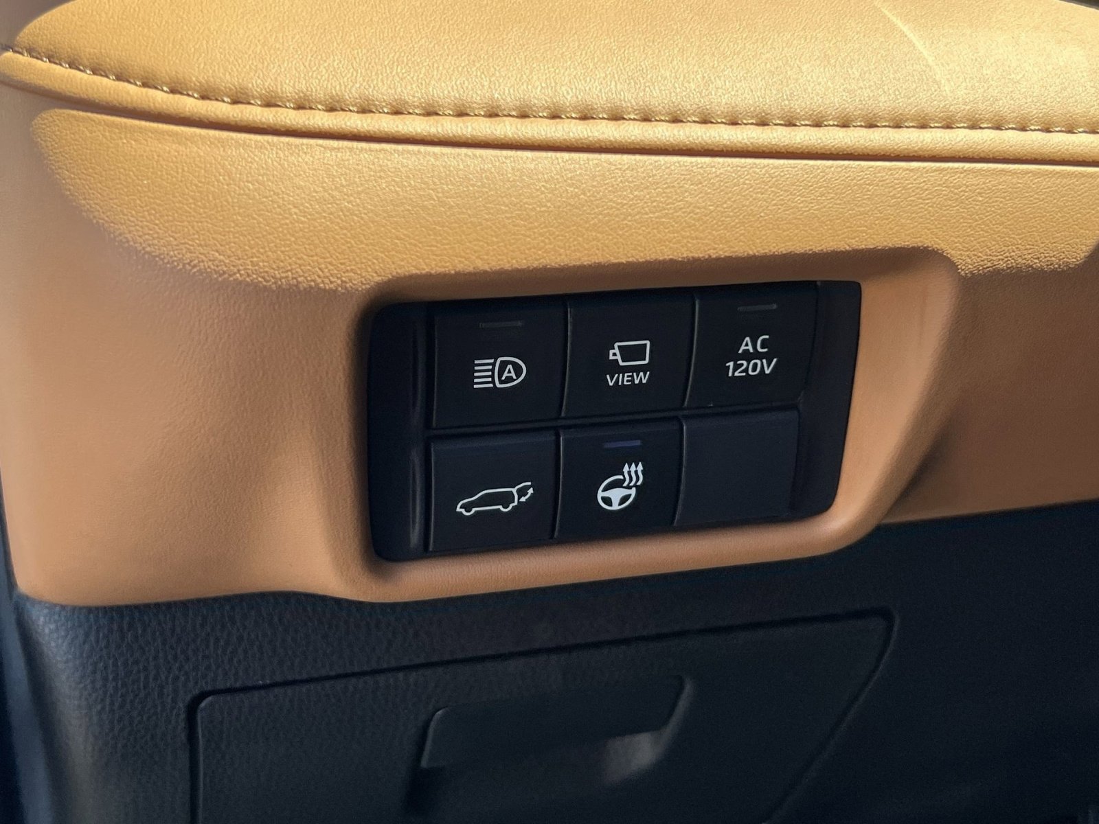 New 2026 Toyota Highlander Platinum AWD/4WD image 23
