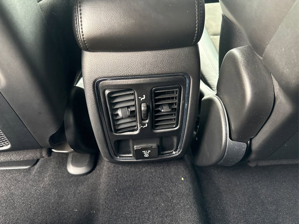 Used 2021 Jeep Grand Cherokee Laredo X AWD/4WD image 32