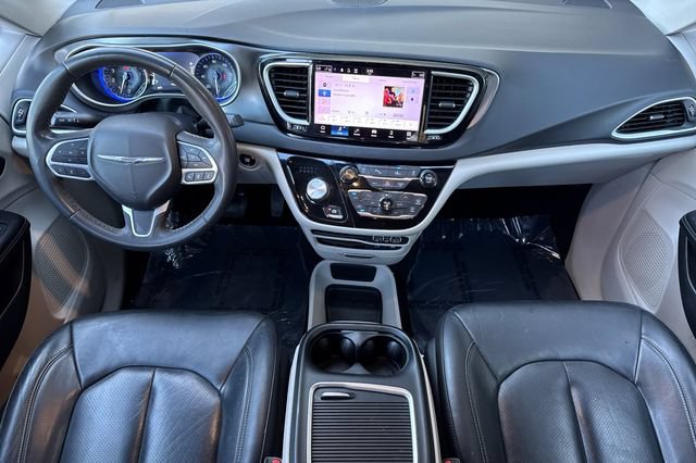 Used 2022 Chrysler Pacifica Touring-L FWD image 15