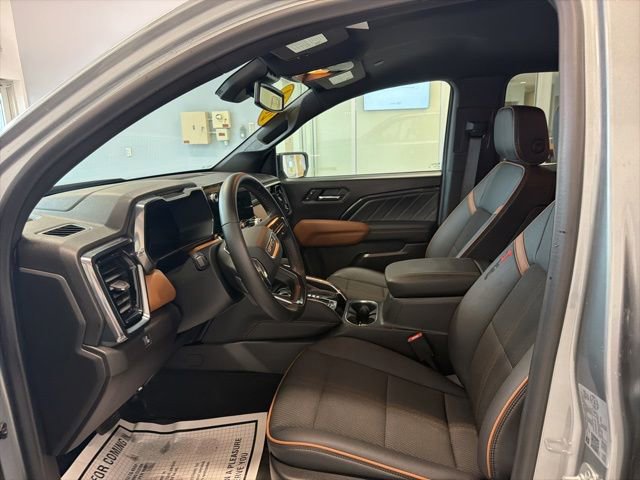Used 2024 GMC Canyon AT4 AWD/4WD image 10