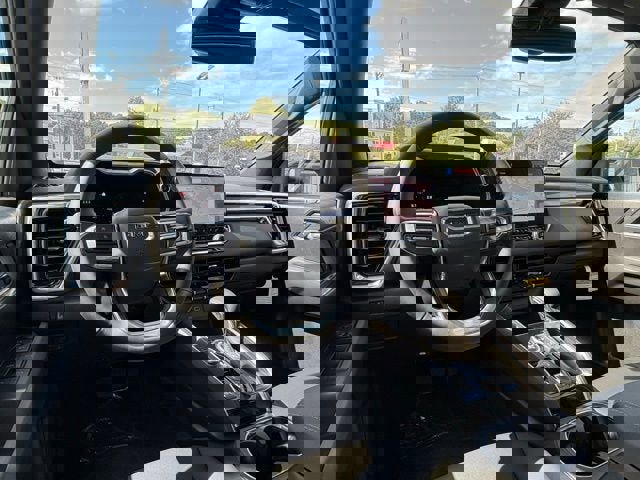 New 2026 GMC Canyon Elevation w/ Convenience Package image 17