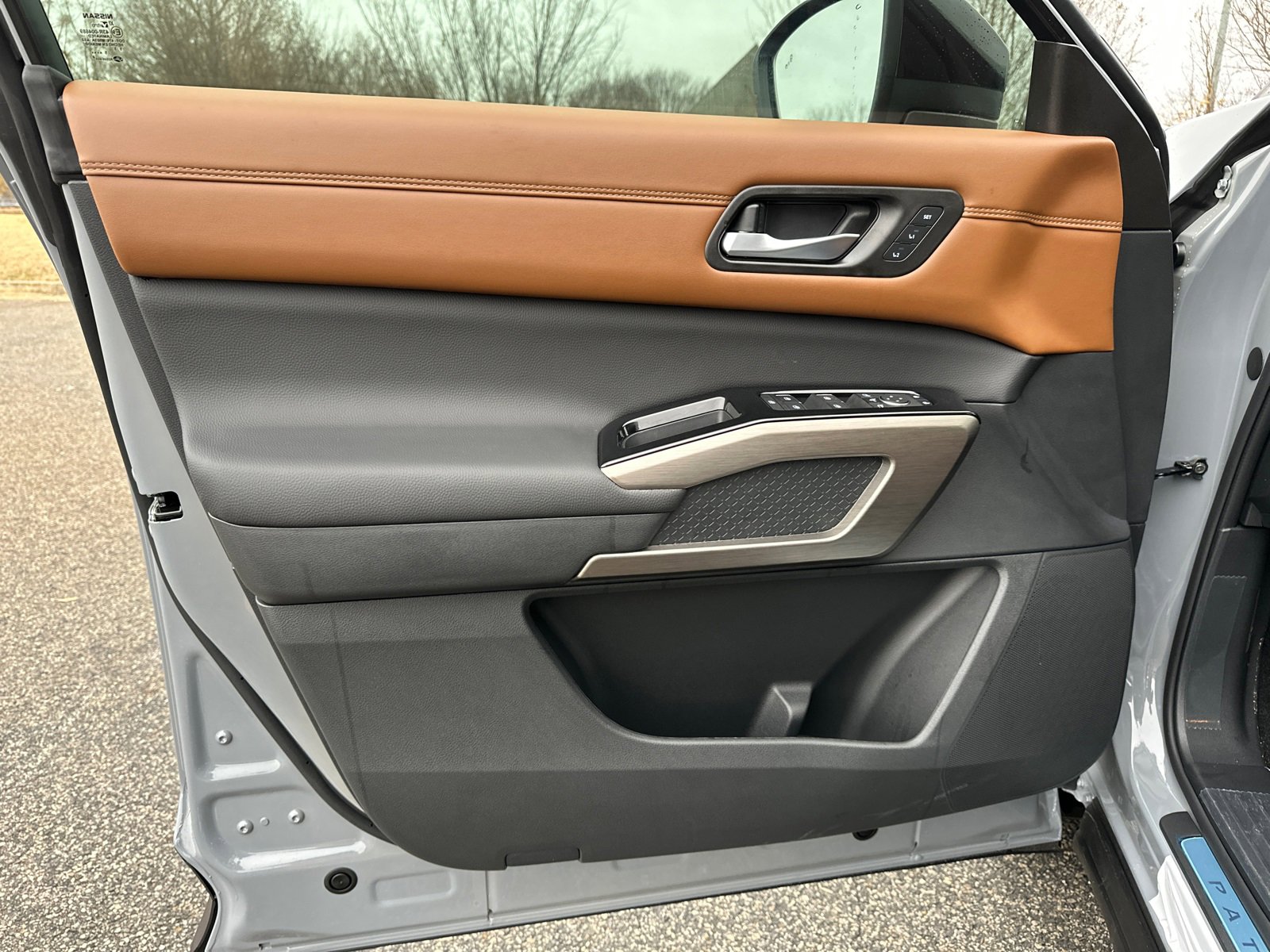 New 2025 Nissan Pathfinder Platinum image 10