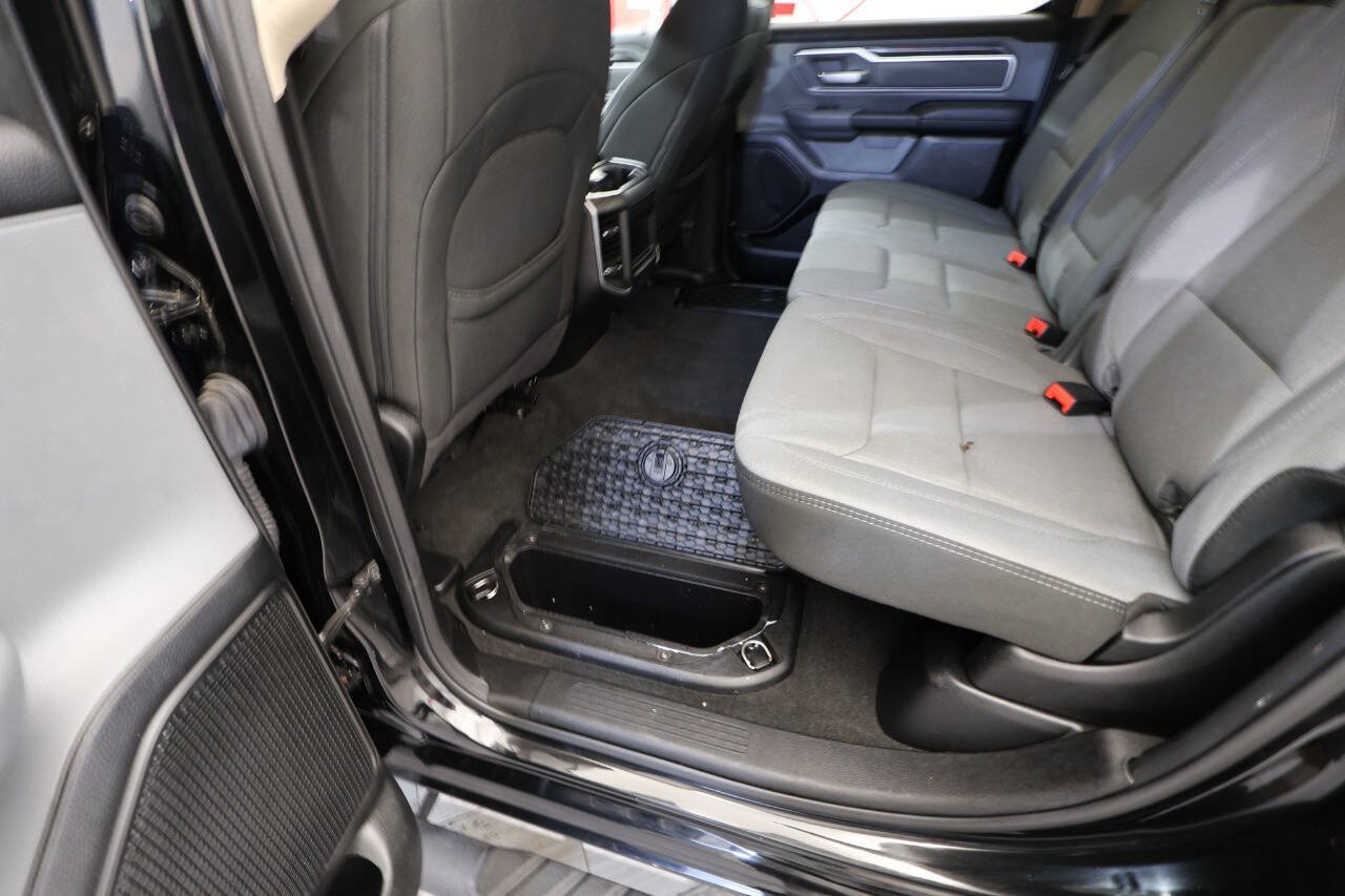 Used 2020 RAM 1500 Big Horn AWD/4WD image 16