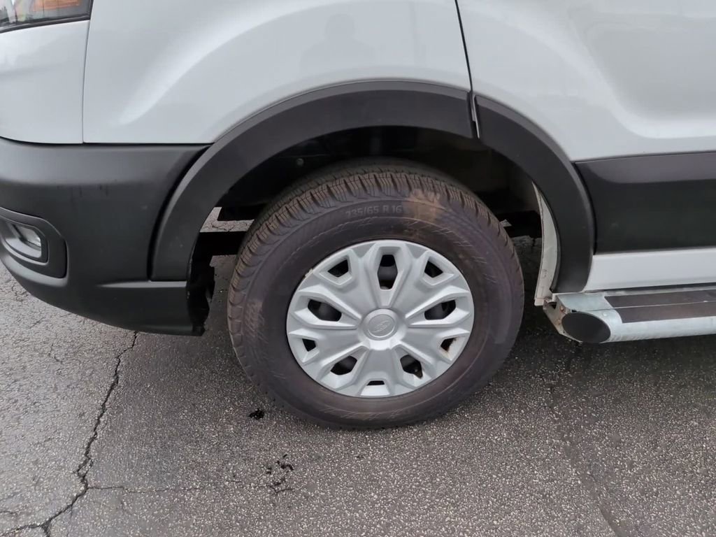 Used 2024 Ford Transit 250 Low Roof w/ Exterior Upgrade Package RWD image 11