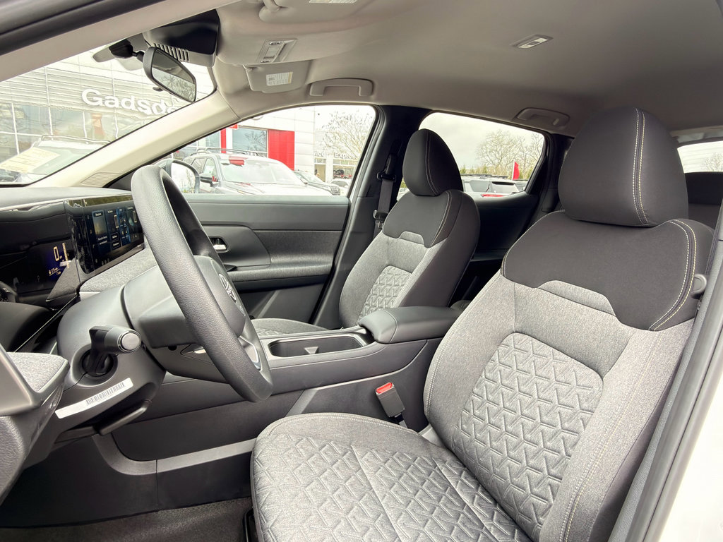 New 2026 Nissan Kicks SV image 11