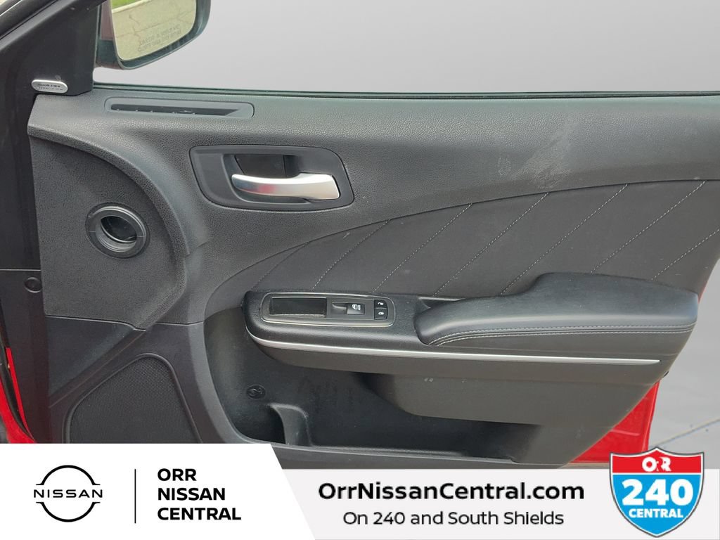 Used 2023 Dodge Charger SXT RWD image 10