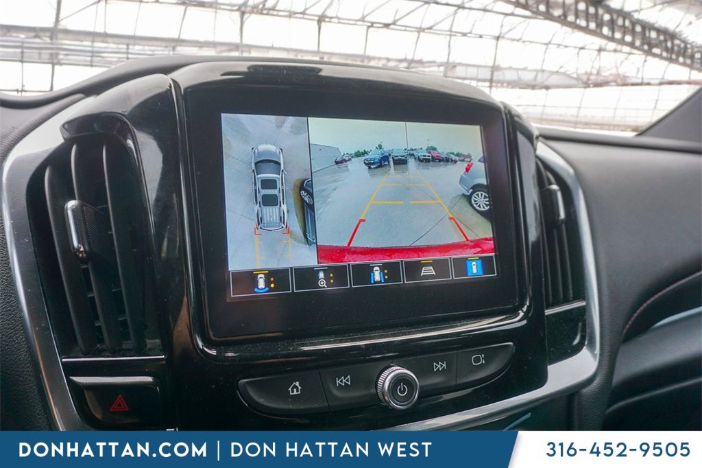 Used 2023 Chevrolet Traverse RS w/ LPO, Floor Liner Package image 9