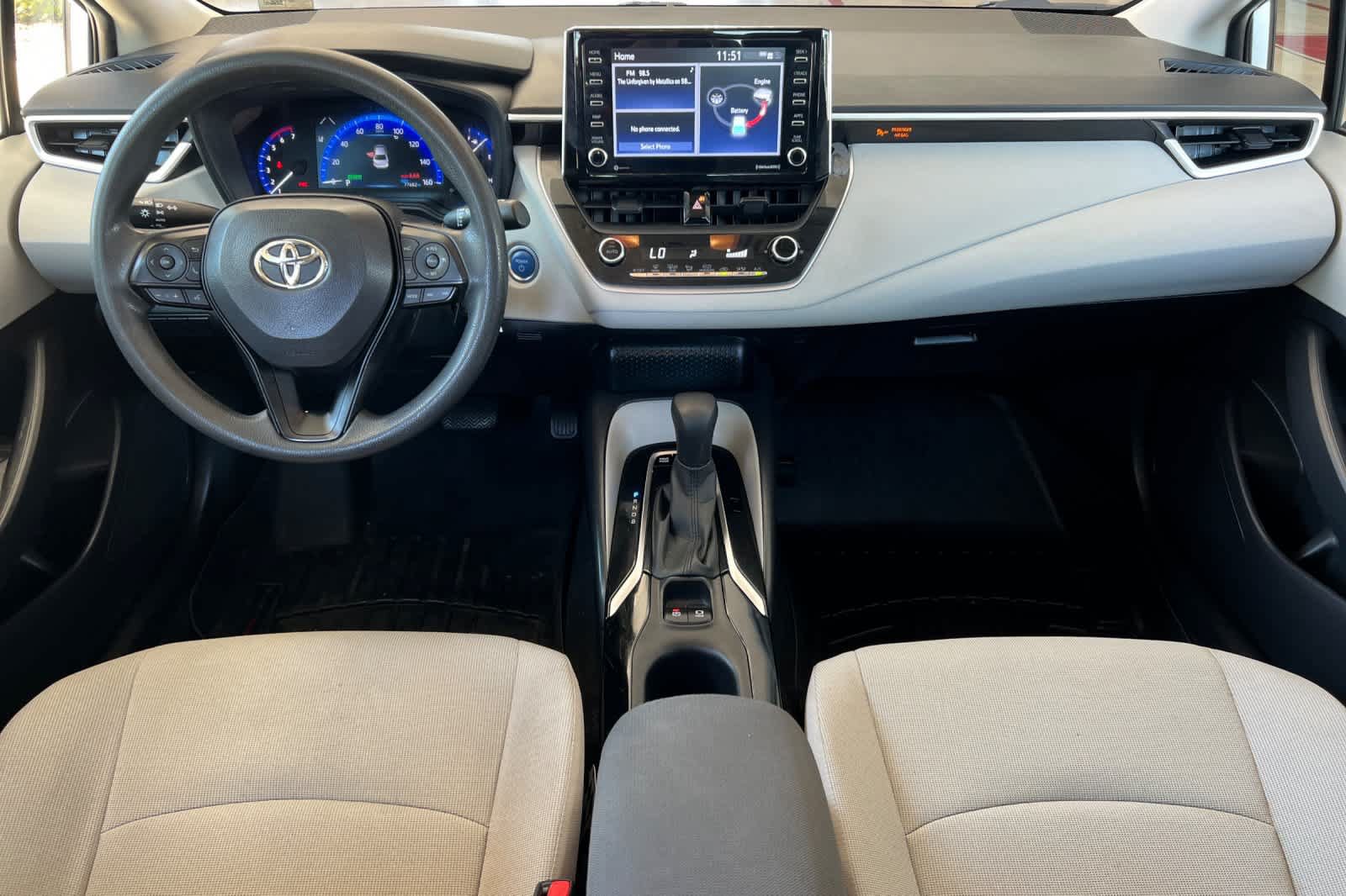 Used 2021 Toyota Corolla LE FWD image 3