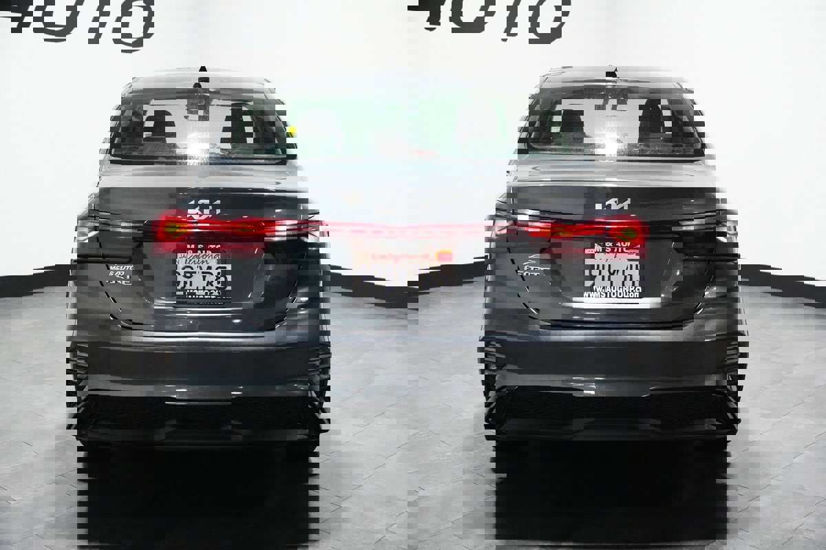 Used 2022 Kia Forte LXS image 10