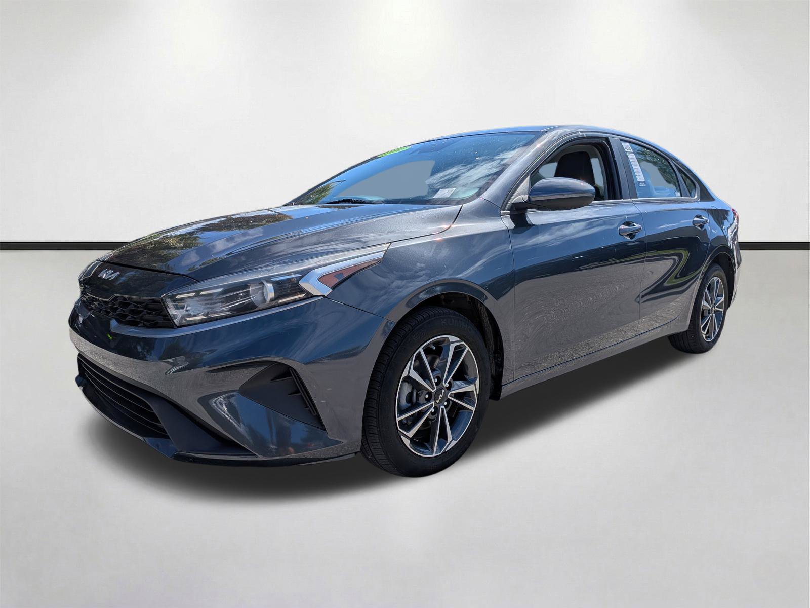 Used 2024 Kia Forte LXS FWD image 8