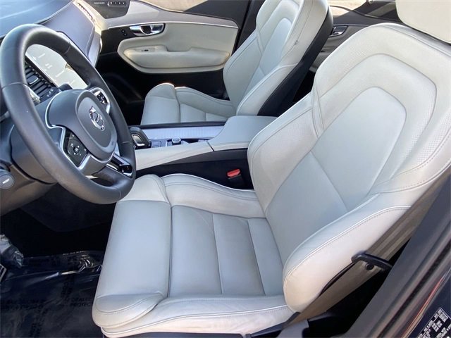 Used 2022 Volvo XC90 T8 R-Design w/ Advanced Package image 21