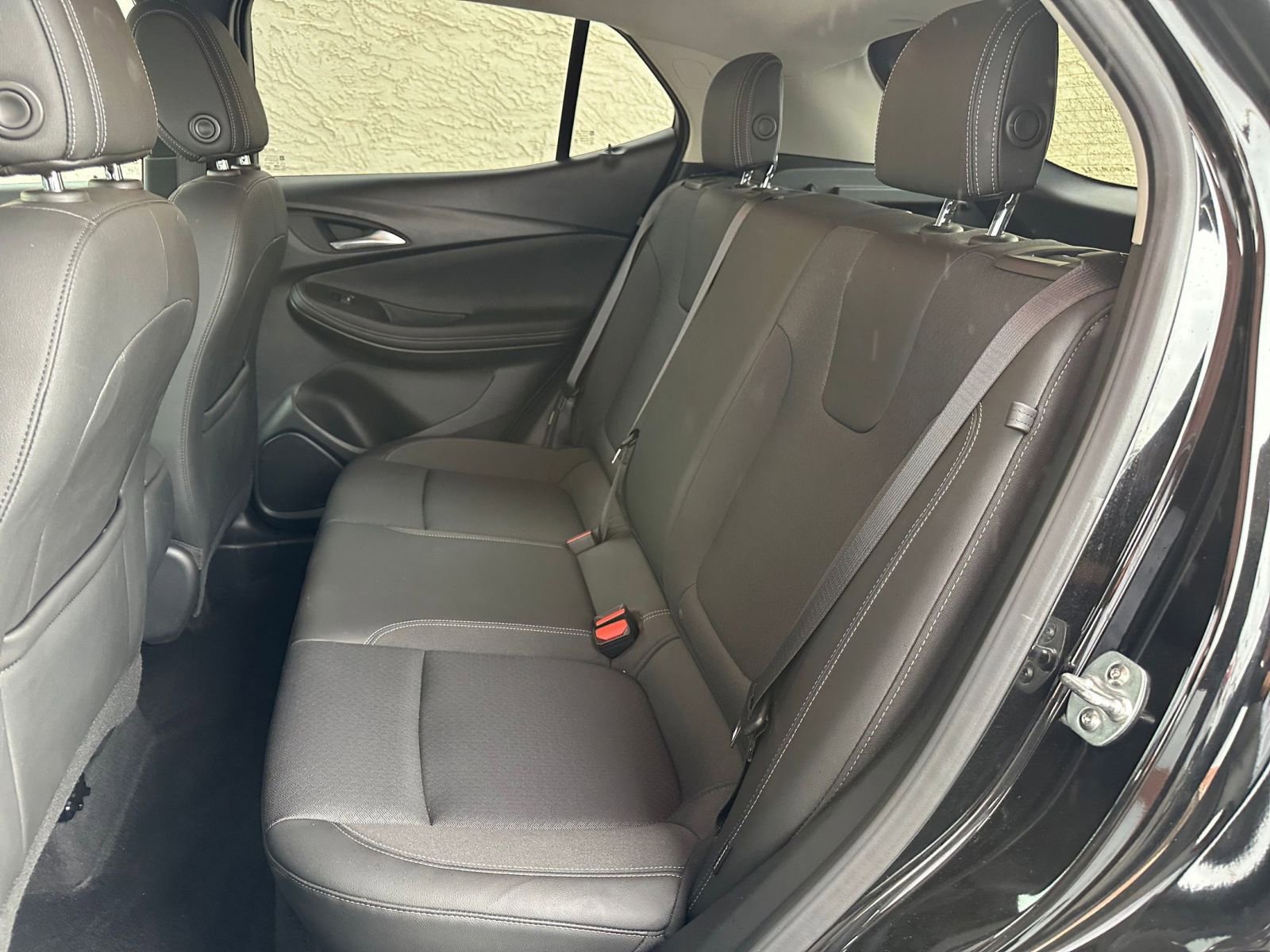 Used 2025 Buick Encore GX Preferred image 36