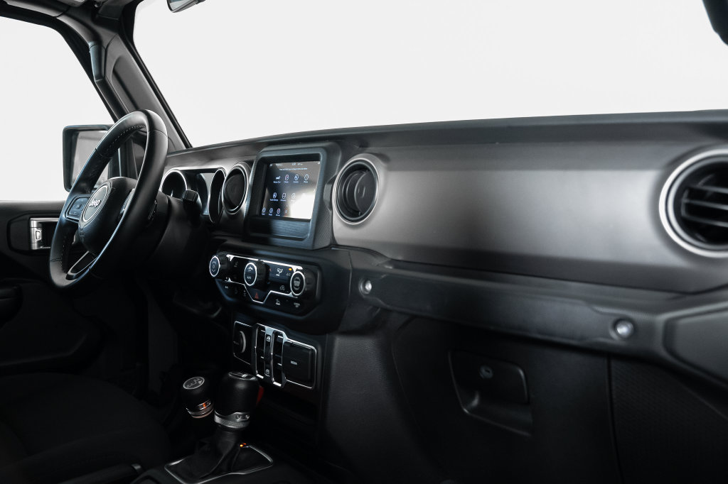Used 2021 Jeep Gladiator Sport AWD/4WD image 36