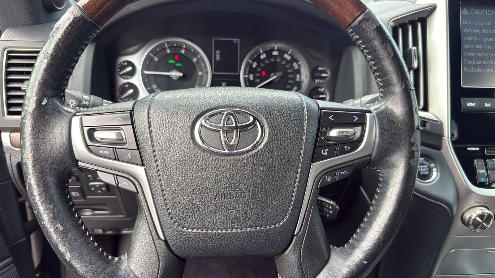 Used 2018 Toyota Land Cruiser AWD/4WD image 14