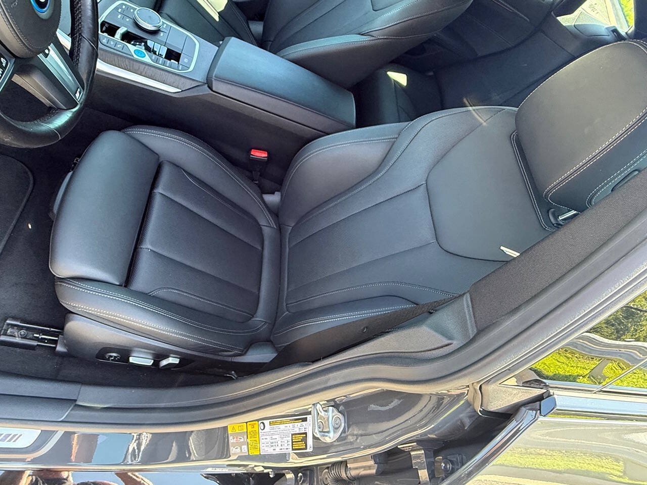 Used 2023 BMW i4 eDrive40 w/ M Sport Package RWD image 16