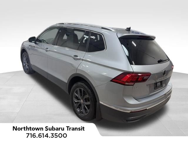 Used 2022 Volkswagen Tiguan SE image 3