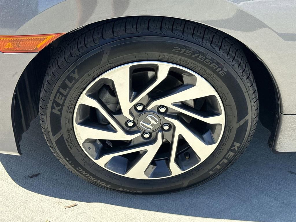 Used 2017 Honda Civic EX image 29