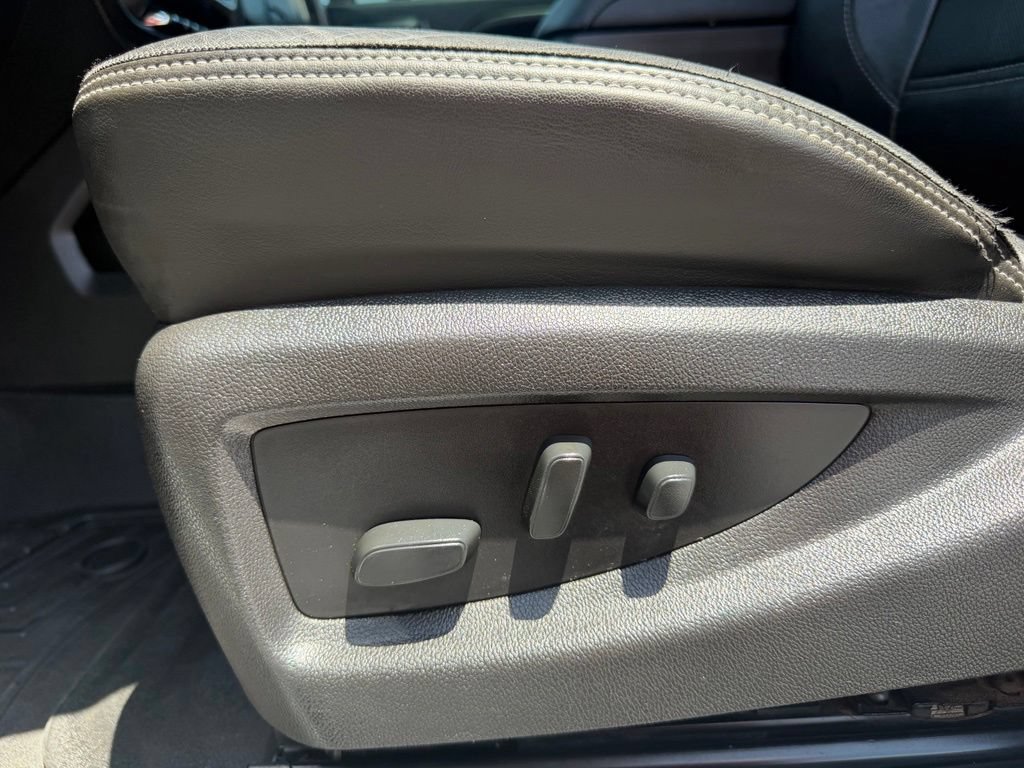 Used 2018 GMC Sierra 3500 Denali w/ Duramax Plus Package AWD/4WD image 25