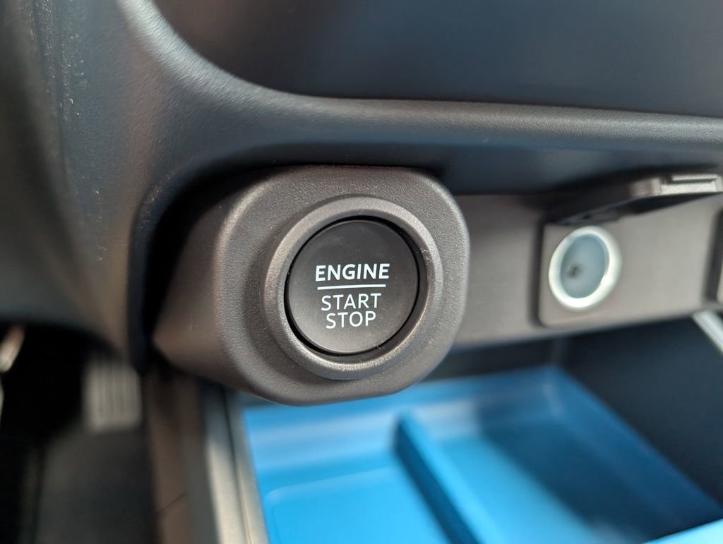 New 2025 Ford Maverick XLT w/ XLT Luxury Package FWD image 14