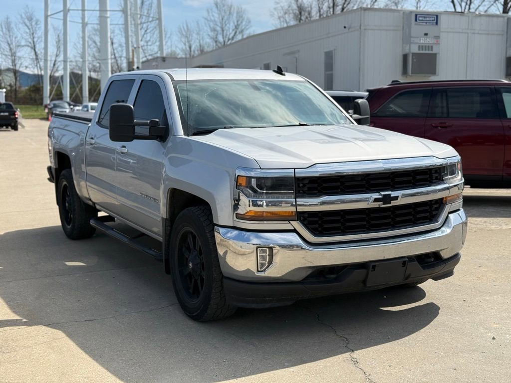 Used 2017 Chevrolet Silverado 1500 LT w/ All Star Edition image 4