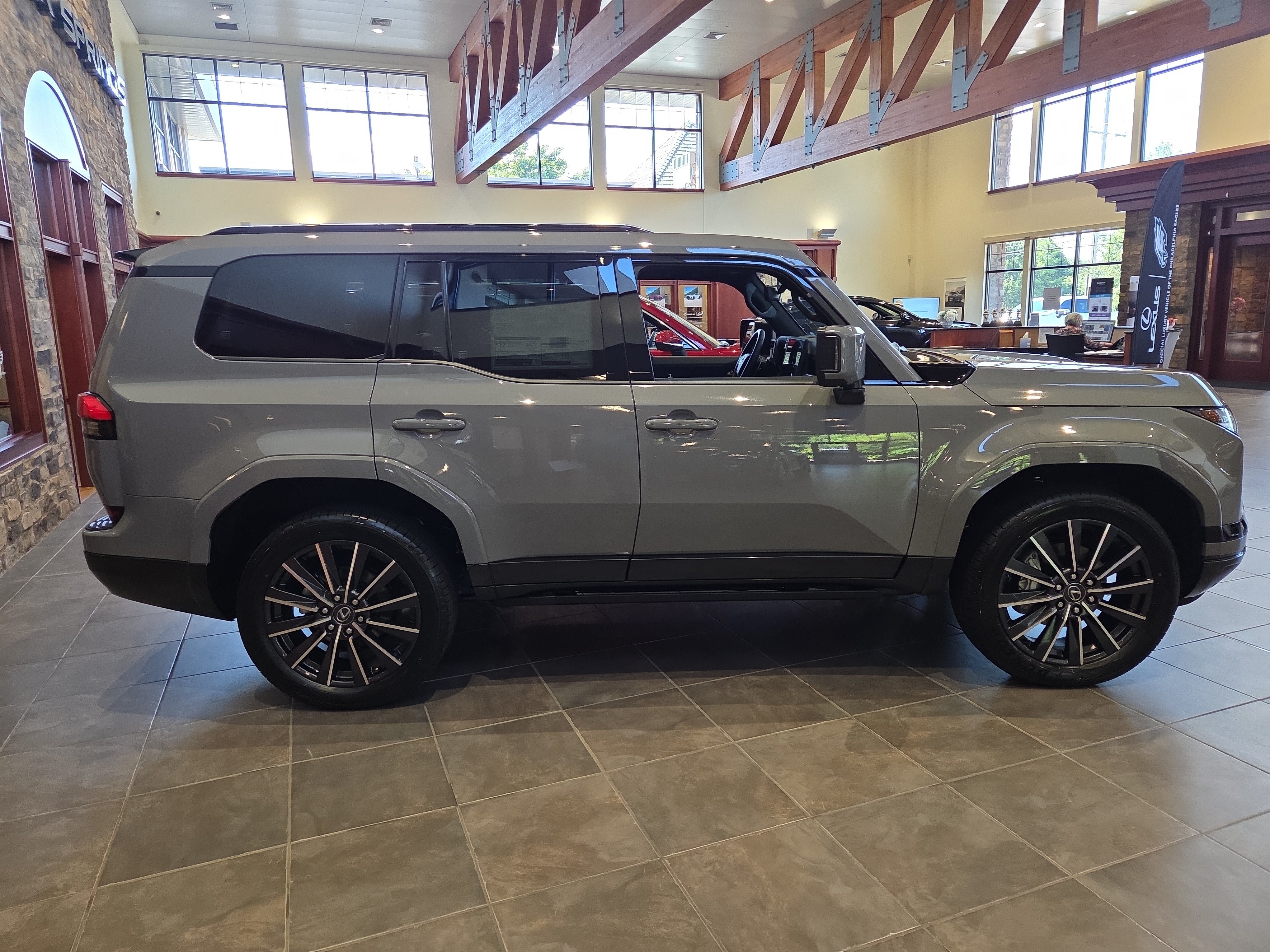 New 2026 Lexus GX 550 AWD/4WD image 2