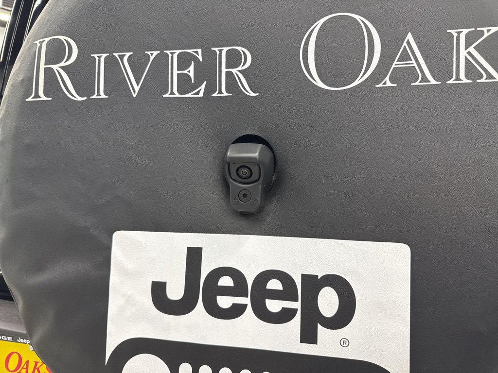 New 2026 Jeep Wrangler Unlimited Sahara AWD/4WD image 8