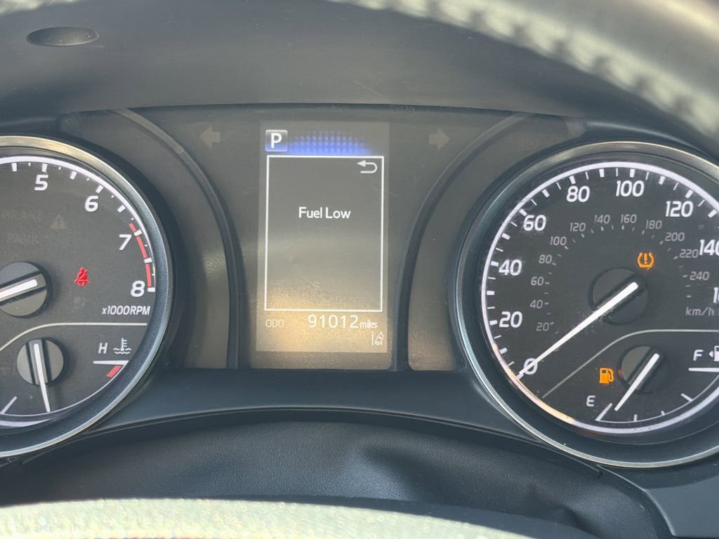 Used 2022 Toyota Camry SE image 28