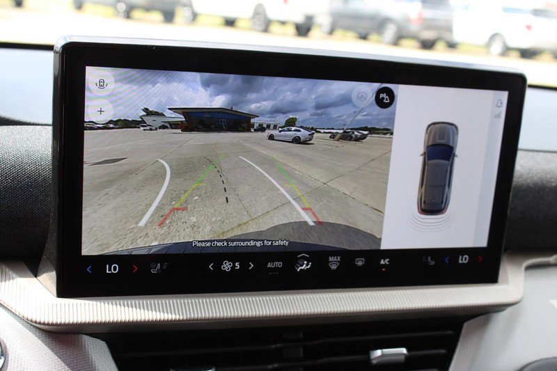 Used 2025 Ford Explorer Active w/ Active Comfort Package image 36