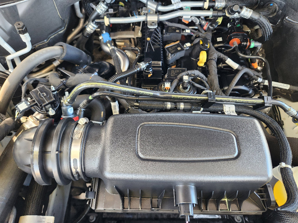 Used 2024 Ford Explorer XLT image 30