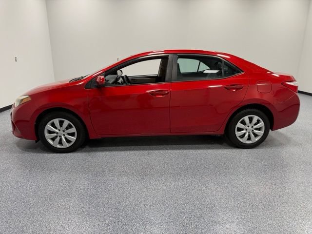 Used 2016 Toyota Corolla LE FWD image 8