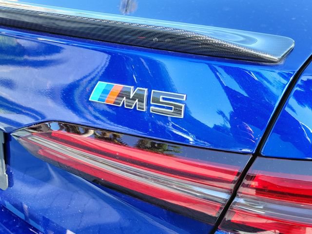 Used 2025 BMW M5 w/ Carbon Package AWD/4WD image 5
