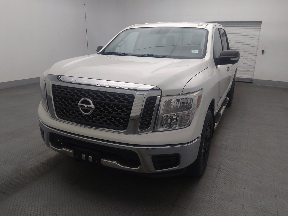 Used 2018 Nissan Titan SV AWD/4WD image 15